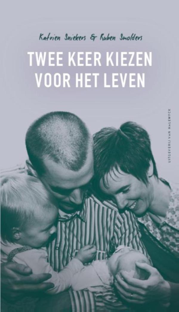 Omslag van Twee keer kiezen voor het leven