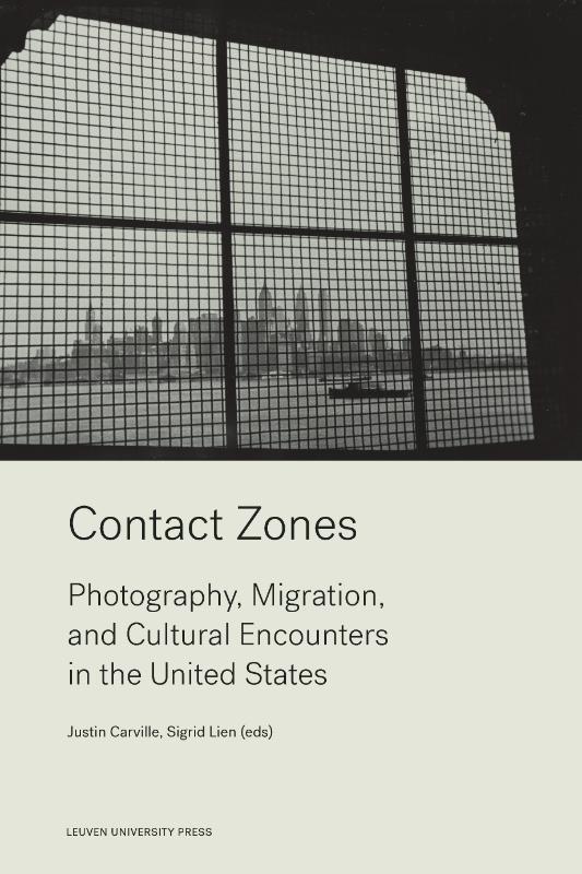 Omslag van Contact Zones
