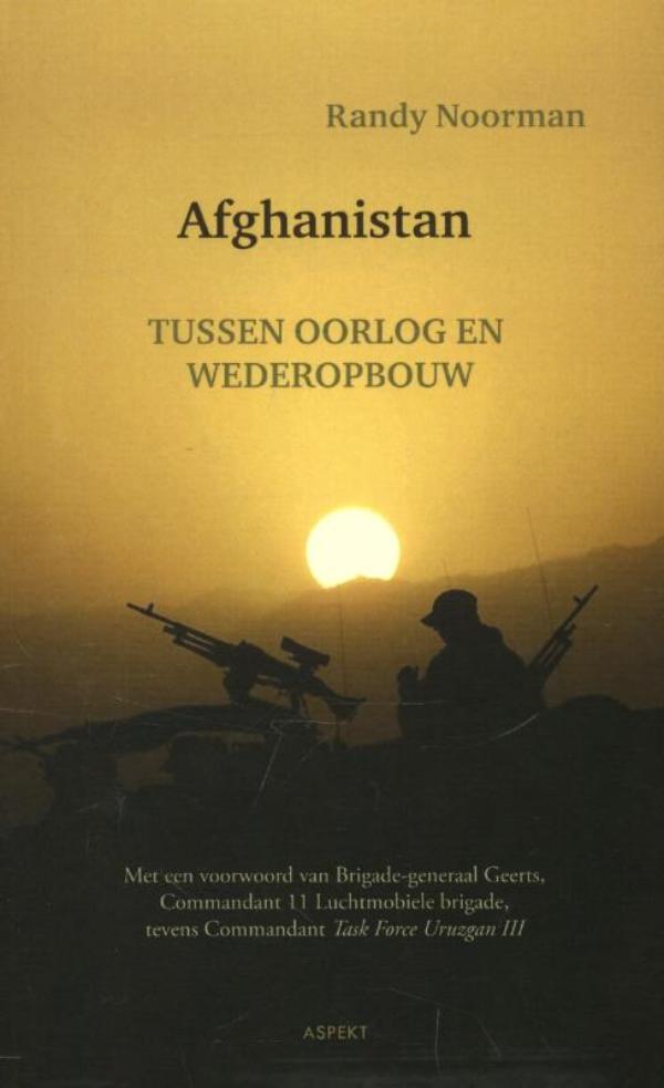 Omslag van Afghanistan, tussen oorlog en wederopbouw