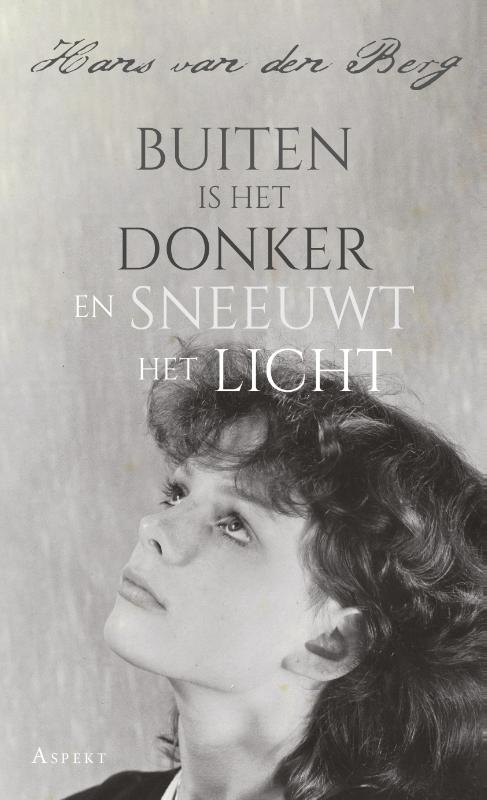 Omslag van Buiten is het donker en sneeuwt het licht