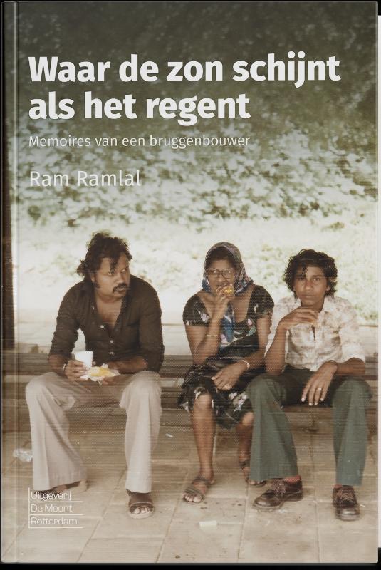 Omslag van Waar de zon schijnt als het regent